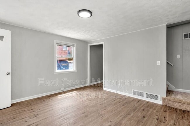 Building Photo - 418 Avondale Rd