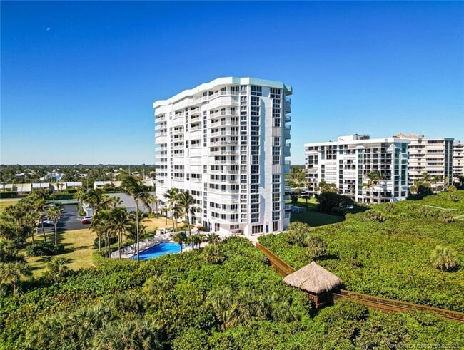 Building Photo - 2700 N Hwy A1A