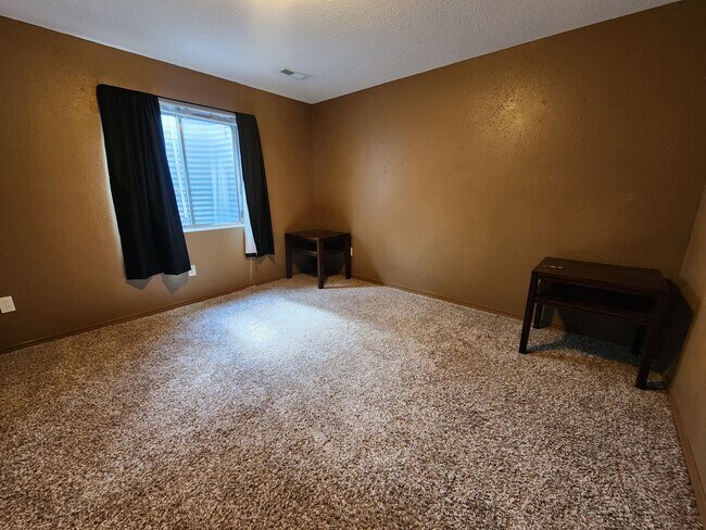 Building Photo - Amazing Two-Story Stetson Hills Home