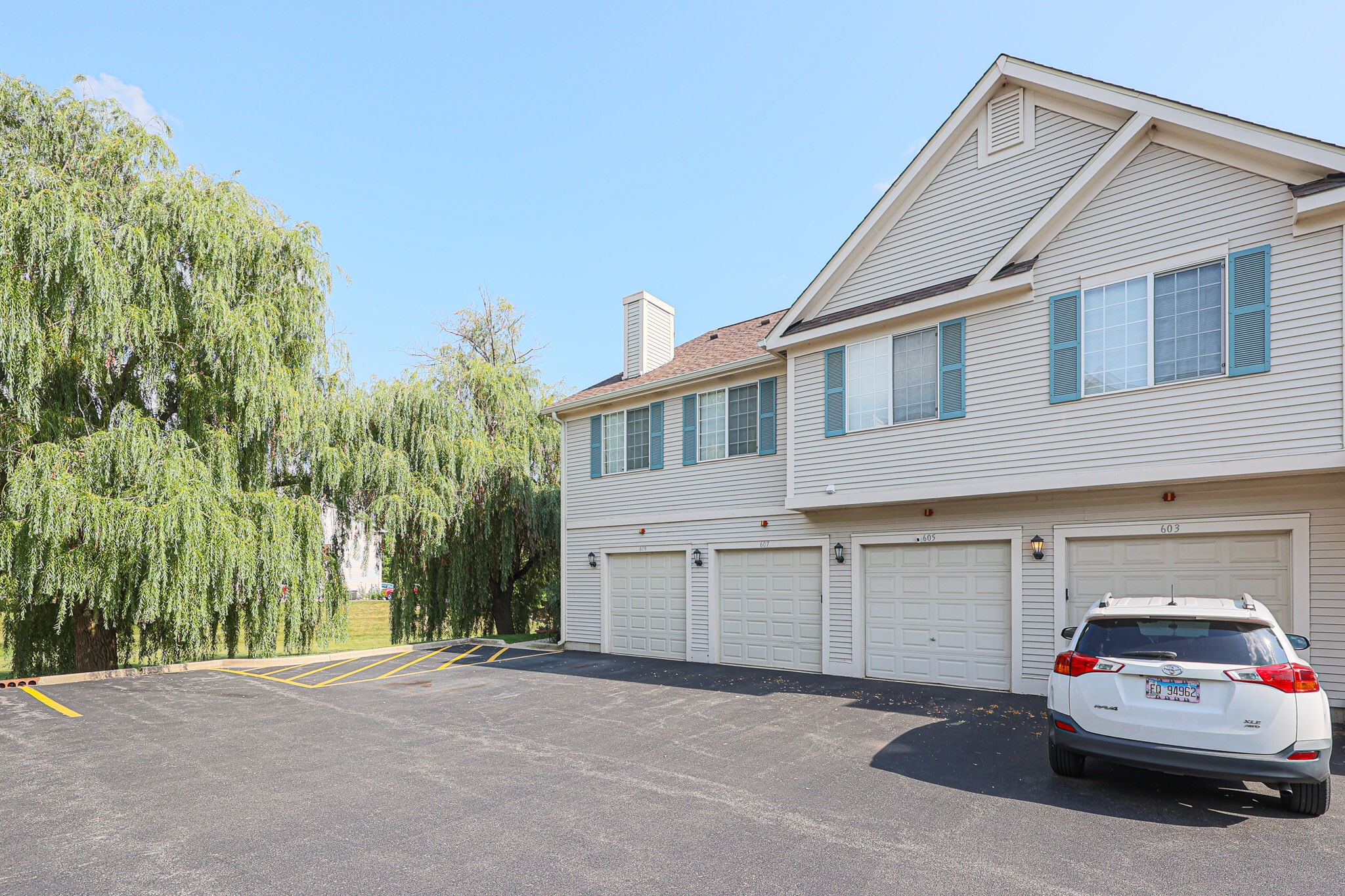 Building Photo - 607 Fox Ridge Dr