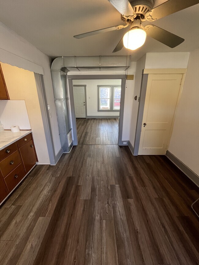 Building Photo - 605 Lehigh Ave