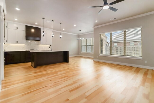 Building Photo - 500 Apollo Dr