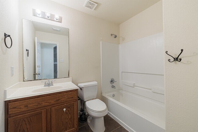 Building Photo - 18123 Almond Place Lane