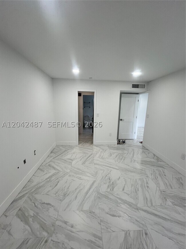 Building Photo - 15560 SW 80th St
