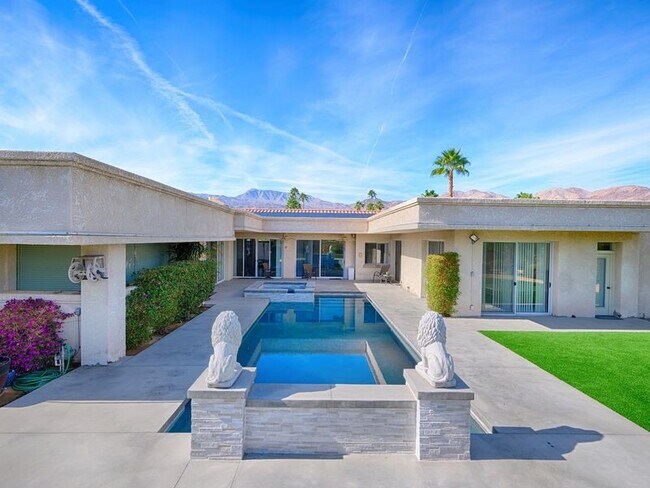 Building Photo - 48600 Shady View Dr