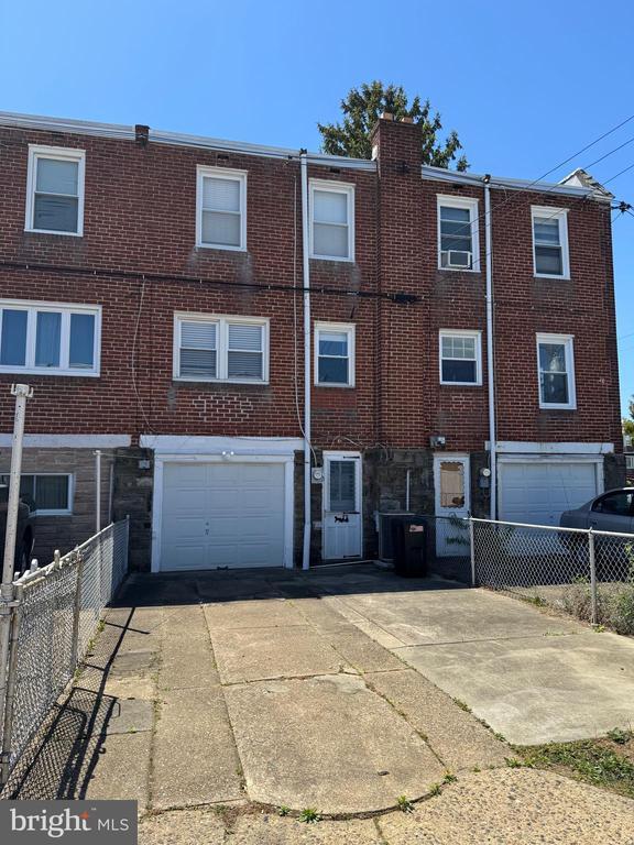 Building Photo - 3503 Hartel Ave