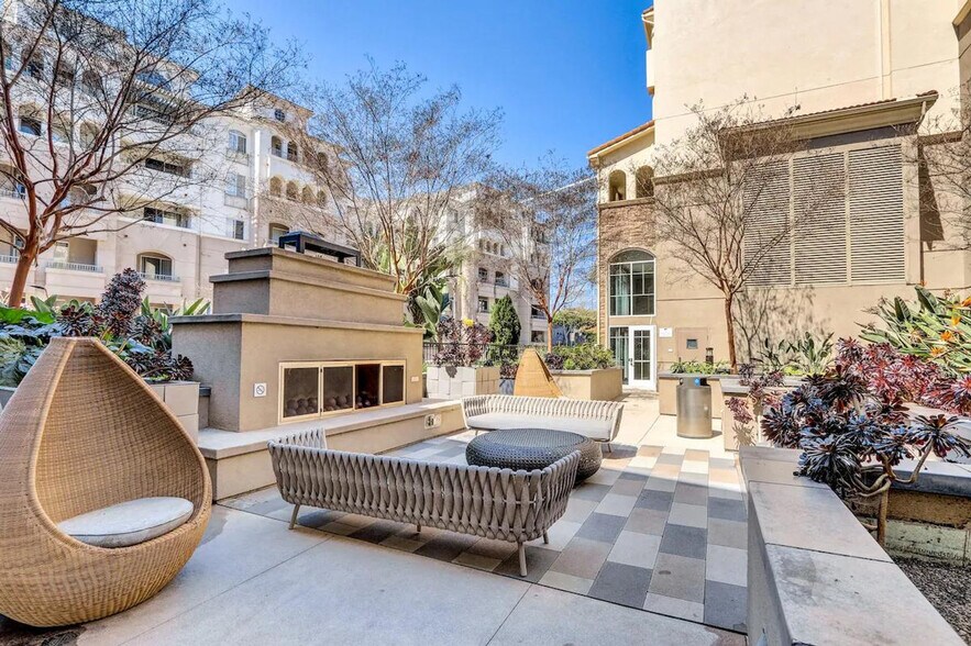 Building Photo - 9065 Sydney Ct