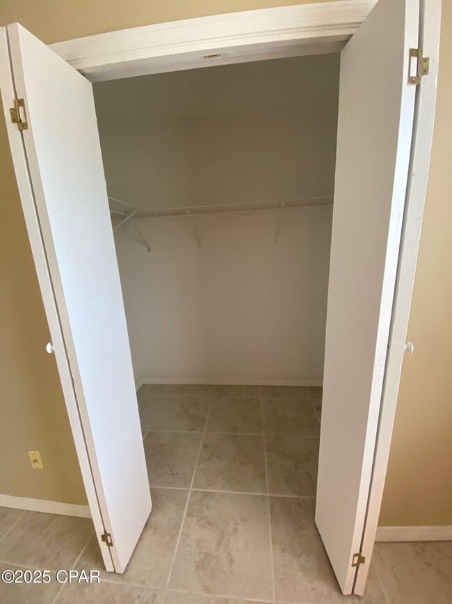 Building Photo - 625 N 9th St