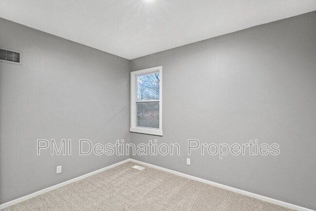 Building Photo - 16306 W 141st Terrace