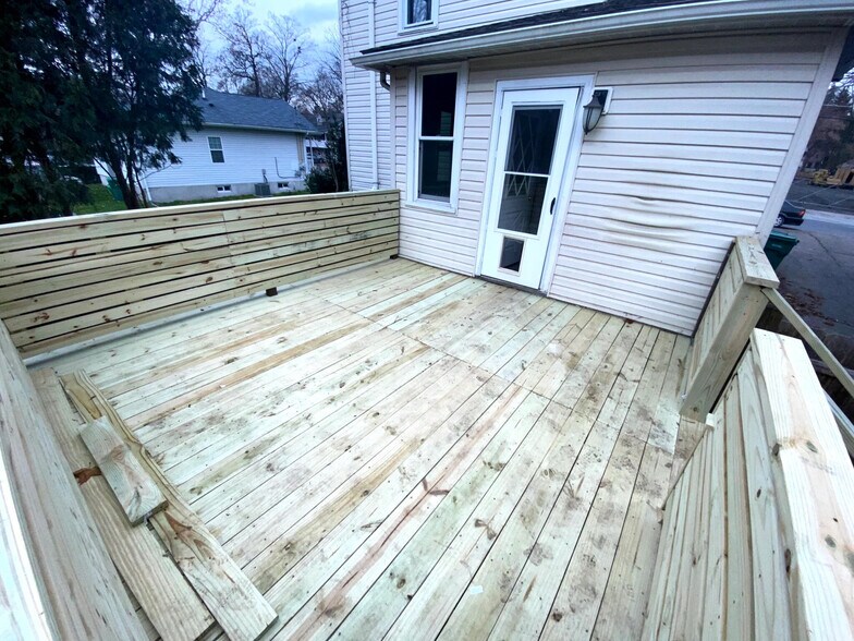 Building Photo - 53 Lenox Ave