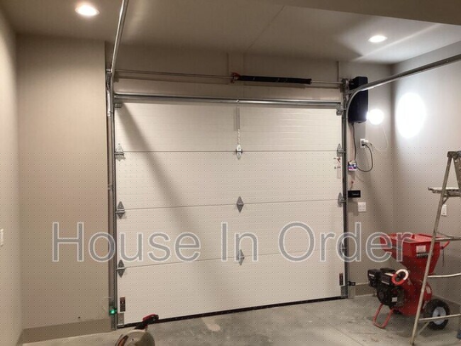 Building Photo - 170 Mountain Laurel Ln