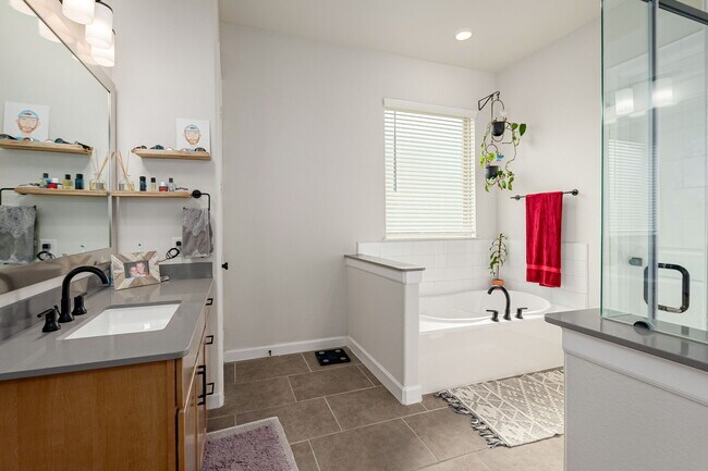 Building Photo - 2609 Johnson Ct