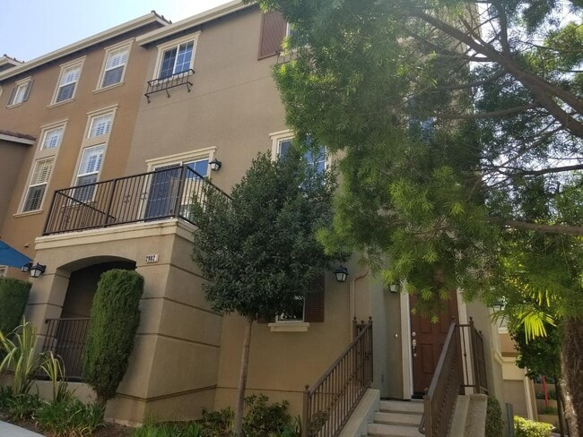 Building Photo - 2982 Larciano St