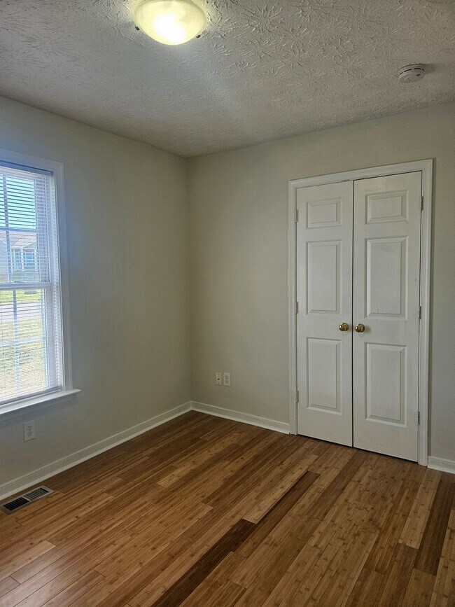 Building Photo - 2524 National St