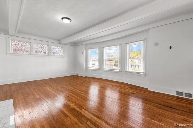 Building Photo - 1157 Virginia Park St