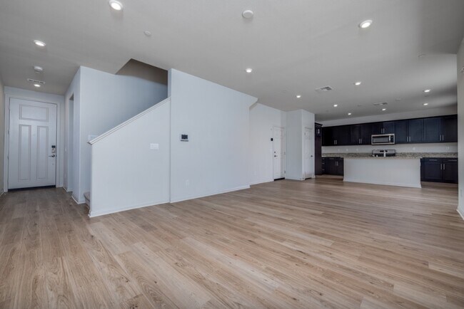 Building Photo - 26549 Brightstone Dr