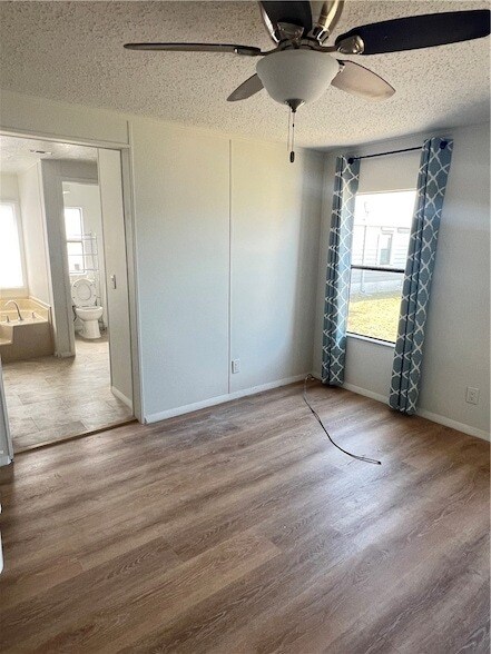 Building Photo - 812 Oleander Cir