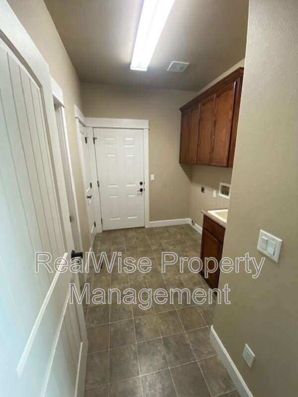 Building Photo - 1151 Rustler Peak St