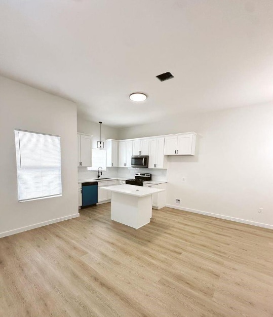 Building Photo - 9705 Garcroft St