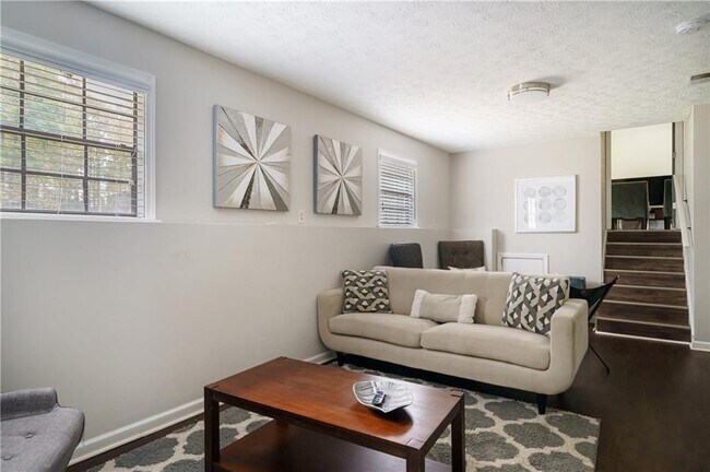 Building Photo - 942 Cadencia Way SW