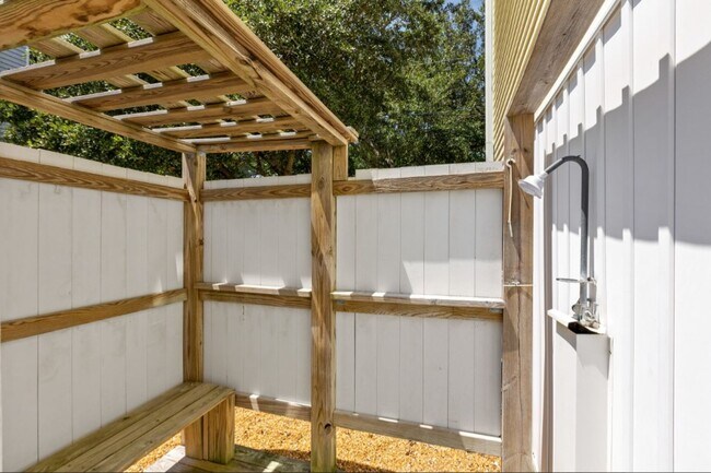 Building Photo - LOWER EFFICIENCY AVAILABLE IN KURE BEACH