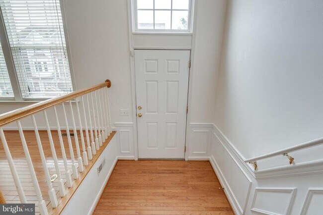 Building Photo - 43794 Virginia Manor Terrace