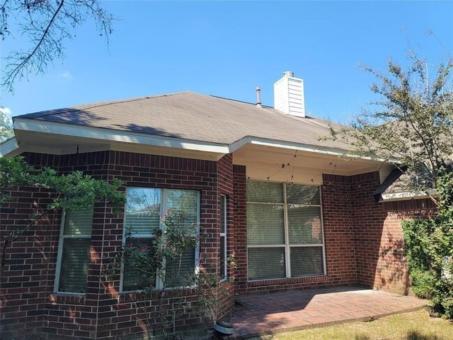 Building Photo - 8011 Aspen Dr