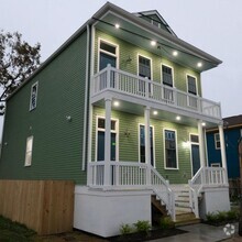 Building Photo - 2406 S Johnson St