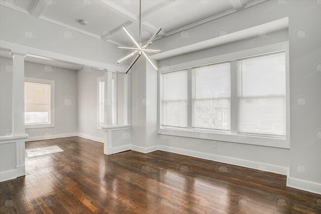 Building Photo - 812 Monroe Ave