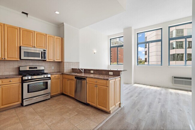 Building Photo - 311 Washington St