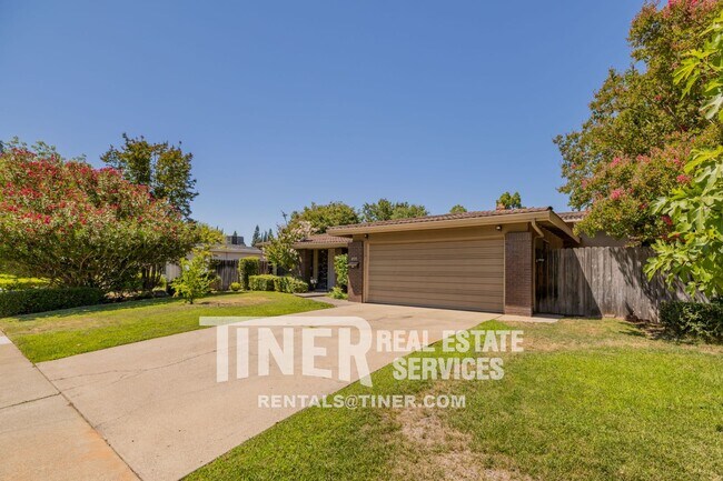 Building Photo - 4935 Kurz Cir
