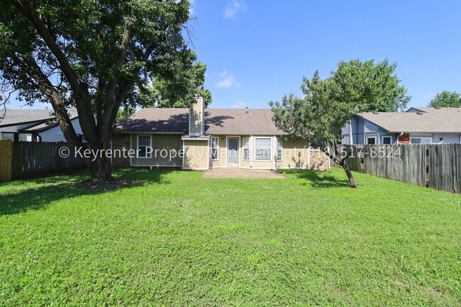 Building Photo - 3 Bed | 2 Bath in East Tulsa!