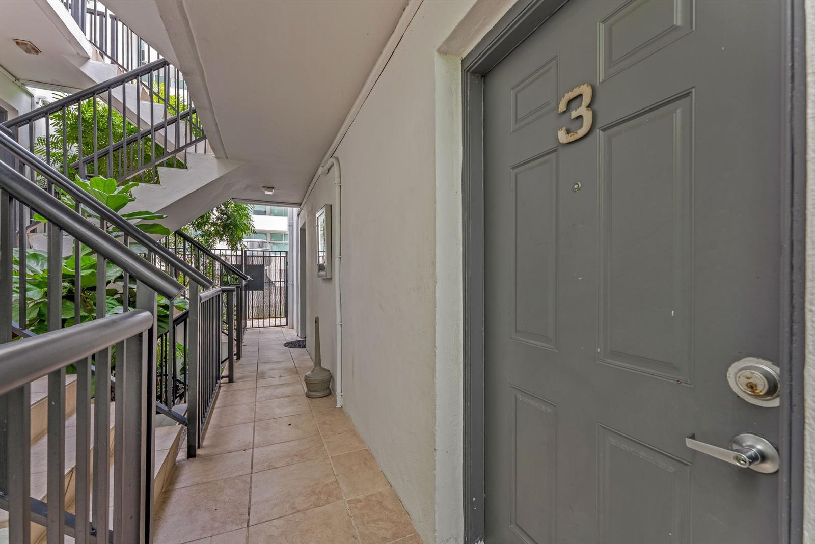 Building Photo - 150 SW 10th St