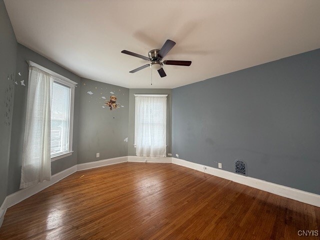 Building Photo - 1515 Oneida St