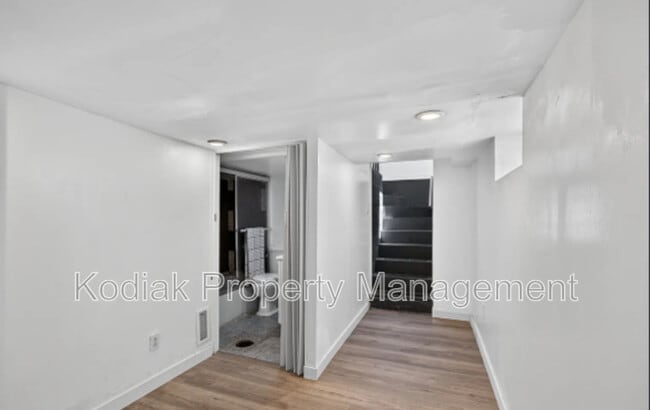 Building Photo - 125 S 200 W