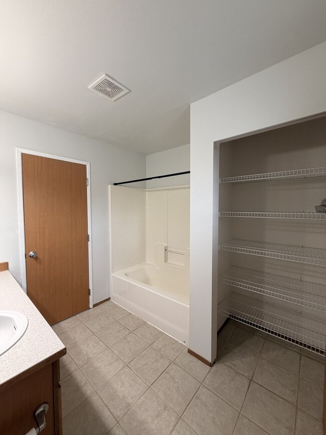 Building Photo - 1266 Hudson St