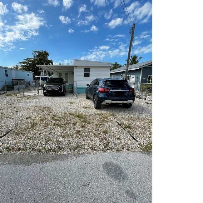 Primary Photo - 362 Oleander Dr