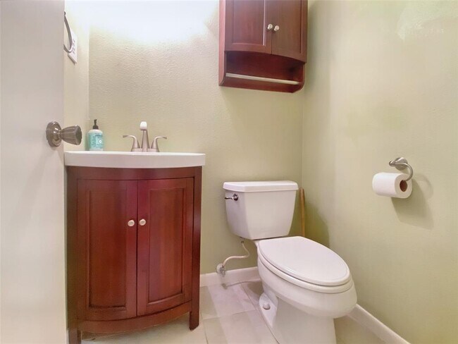 Building Photo - 8303 Alabama Dr