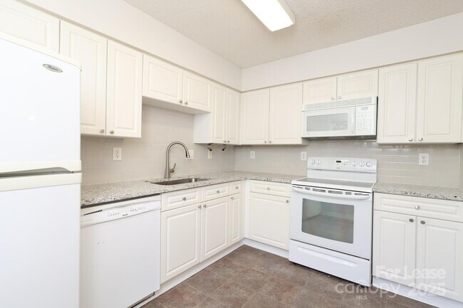 Building Photo - 4263 Melrose Club Dr