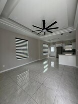 Building Photo - 1703 Angelina Dr