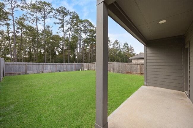 Building Photo - 24059 Kentwood Springs Dr