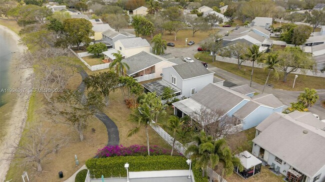 Building Photo - 14610 SW 145th Pl