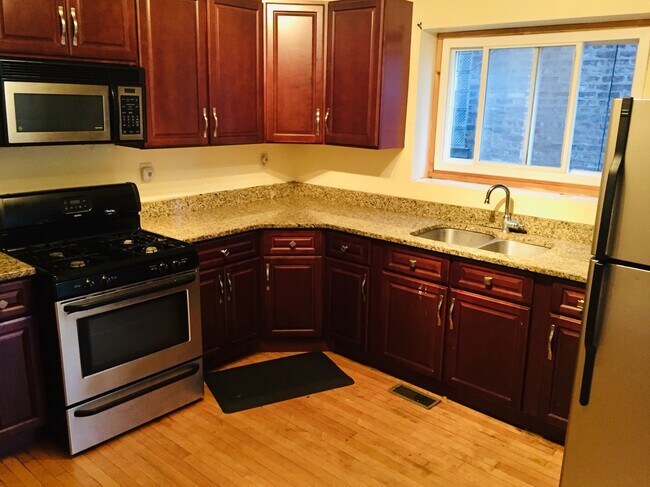 Building Photo - 1924 Kenilworth Ave