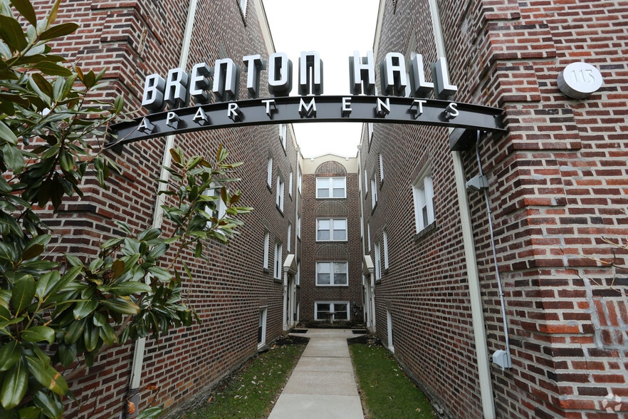 Brenton Hall/Hampden Manor Apartment Homes 117 N Essex Ave Narberth PA 19072 Apartment Finder