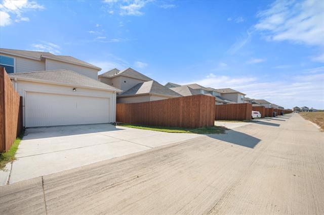 Building Photo - 3133 Strawberry Farm Ln