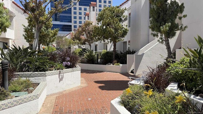Building Photo - 701 Kettner Blvd