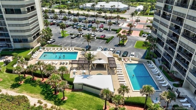 Building Photo - 9500 S Ocean Dr