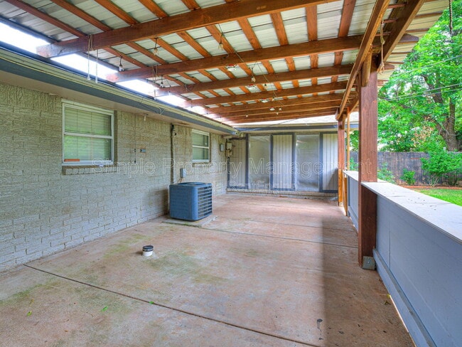 Building Photo - 3305 Neighbors Ln