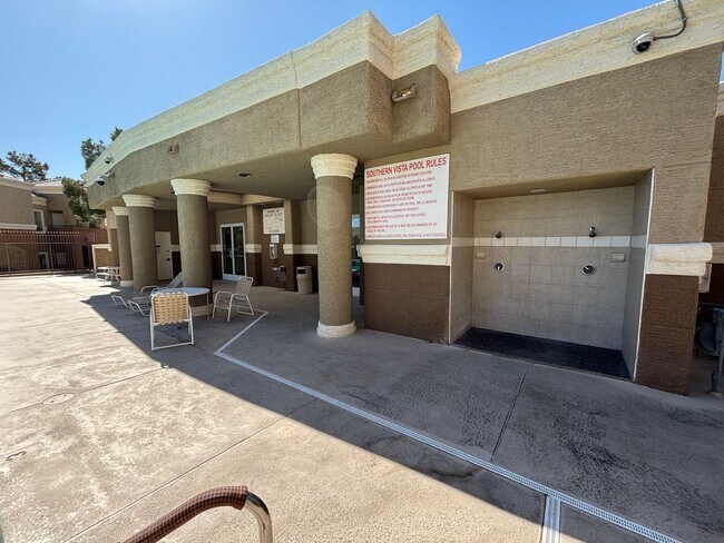 Building Photo - Darling Southwest one bedroom condo locate...