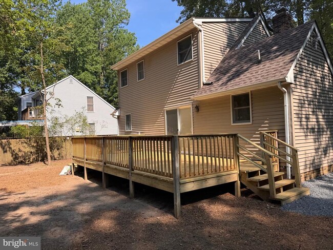 Building Photo - 33178 Woodland Ct N